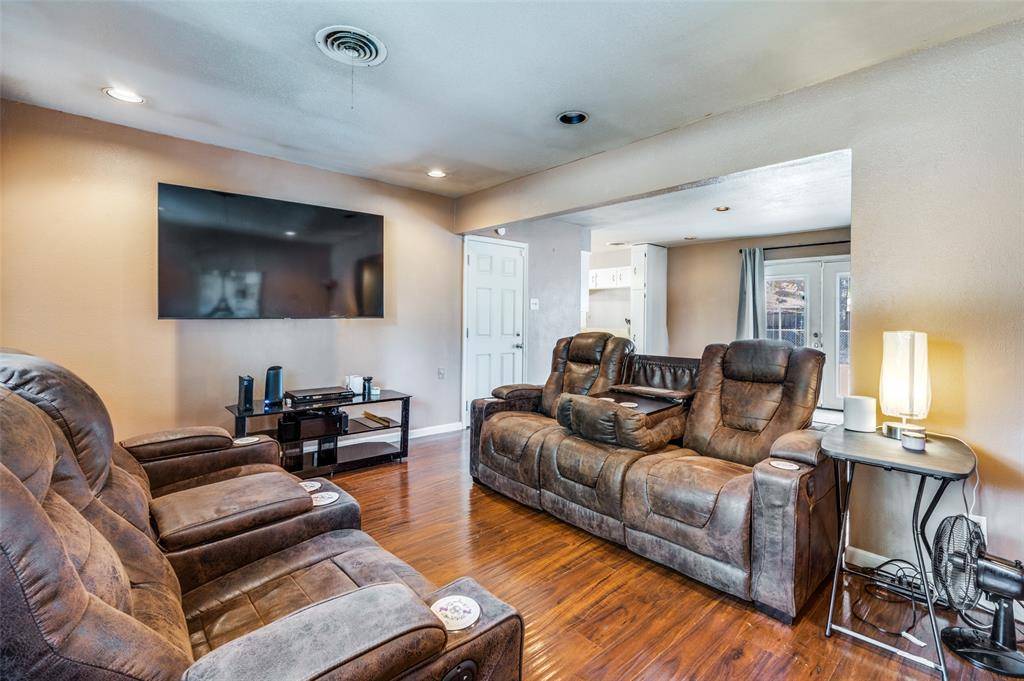 Fort Worth, TX 76112,2605 Carten Street