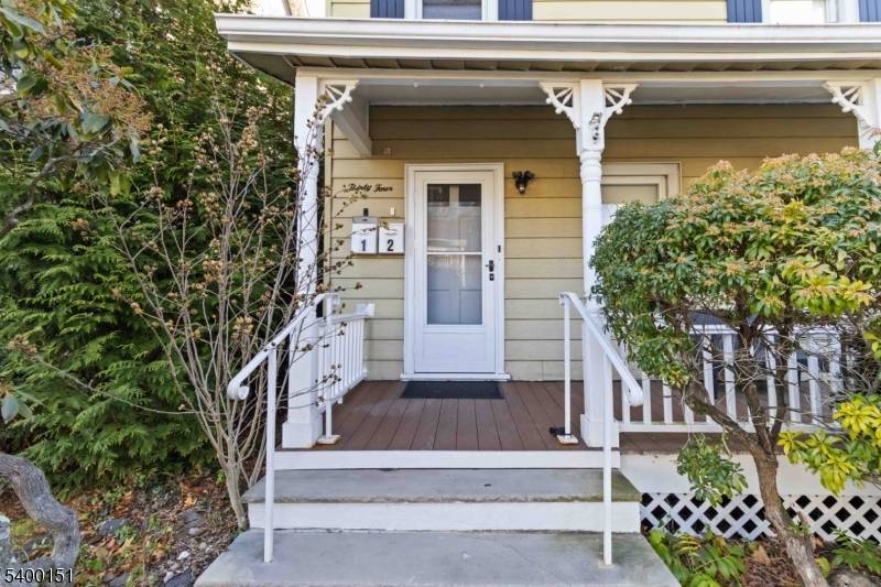 Summit City, NJ 07901,34 Ashwood Ave #2