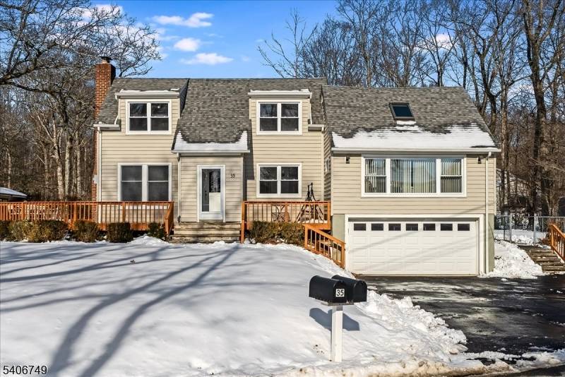 Hopatcong Boro, NJ 07874,35 Brendona Ave