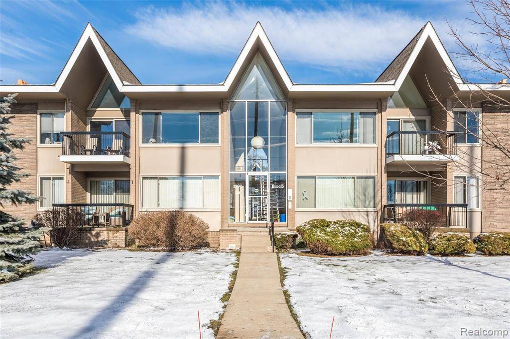 Bloomfield Hills, MI 48302,1997 Klingensmith RD #55