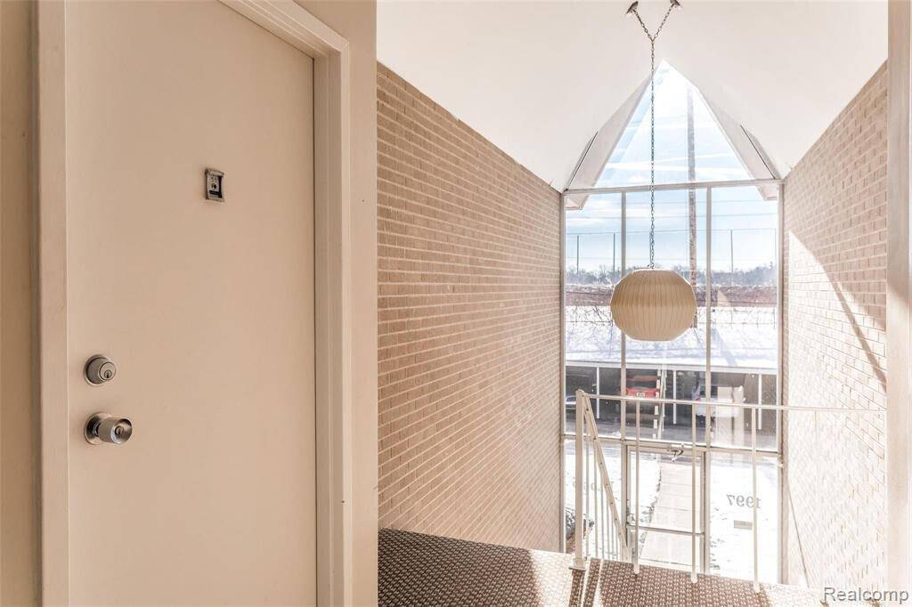 Bloomfield Hills, MI 48302,1997 Klingensmith RD #55