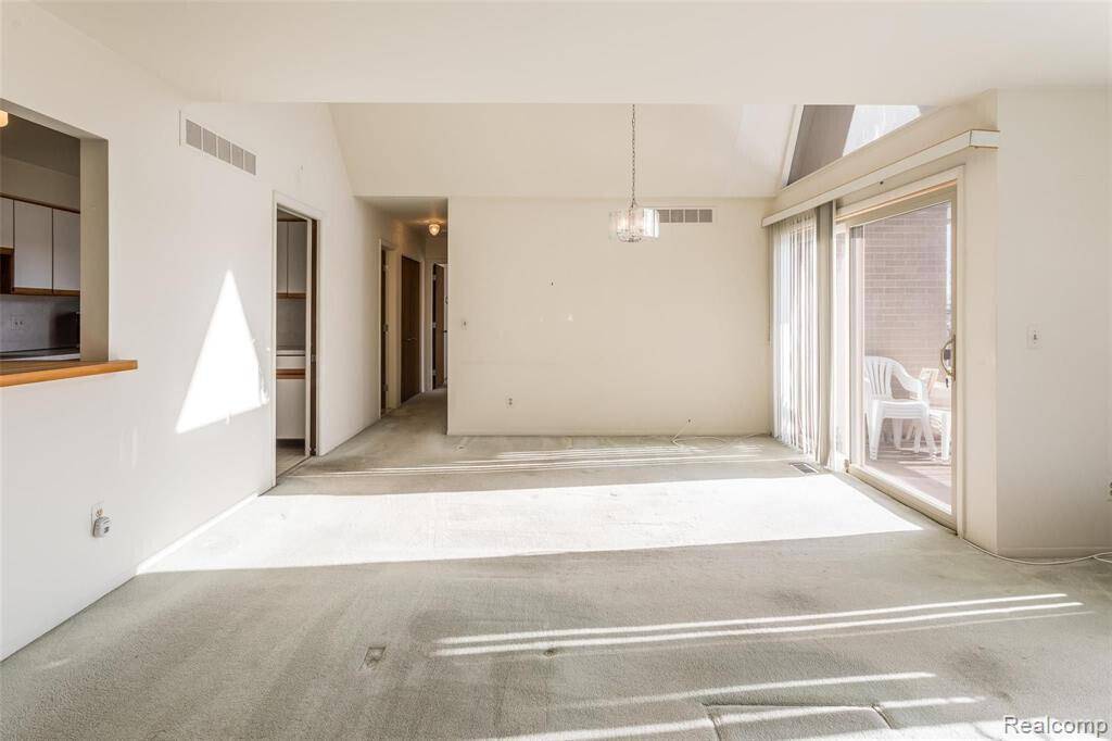 Bloomfield Hills, MI 48302,1997 Klingensmith RD #55