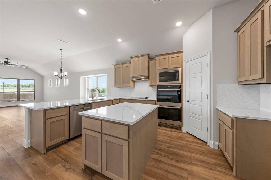 Venus, TX 76009,1993 Daybreak Drive