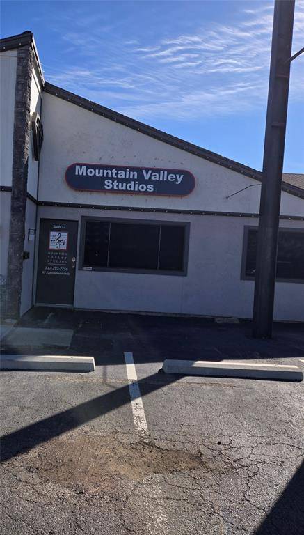 Burleson, TX 76028,509 SW Wilshire Boulevard #G