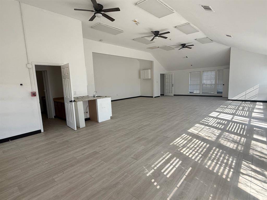 Carrollton, TX 75006,1935 Old Denton Road