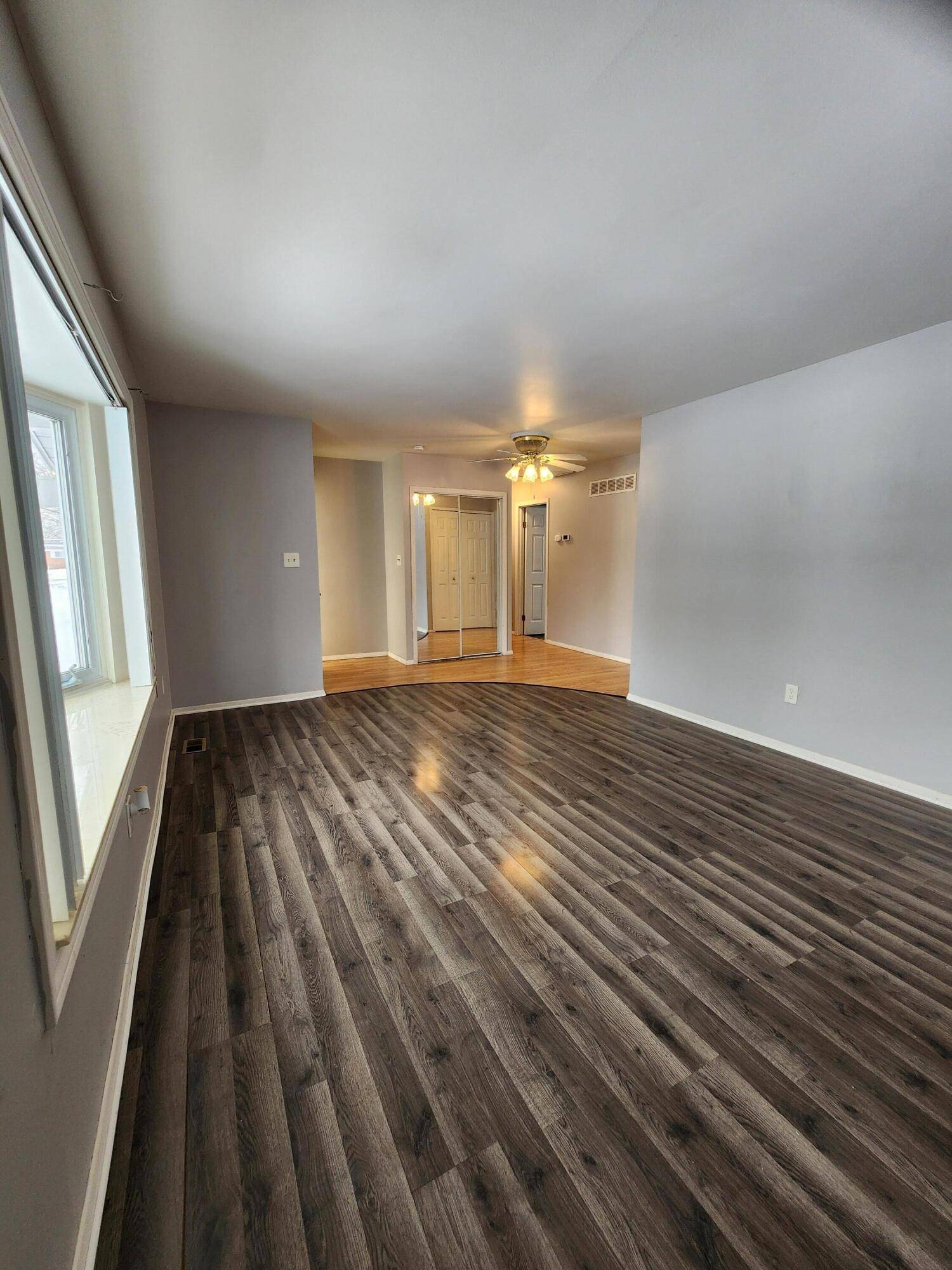 Romulus, MI 48174,15447 Anthony ST