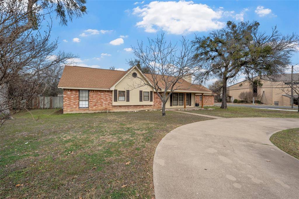 Woodway, TX 76712,9101 Midway Drive