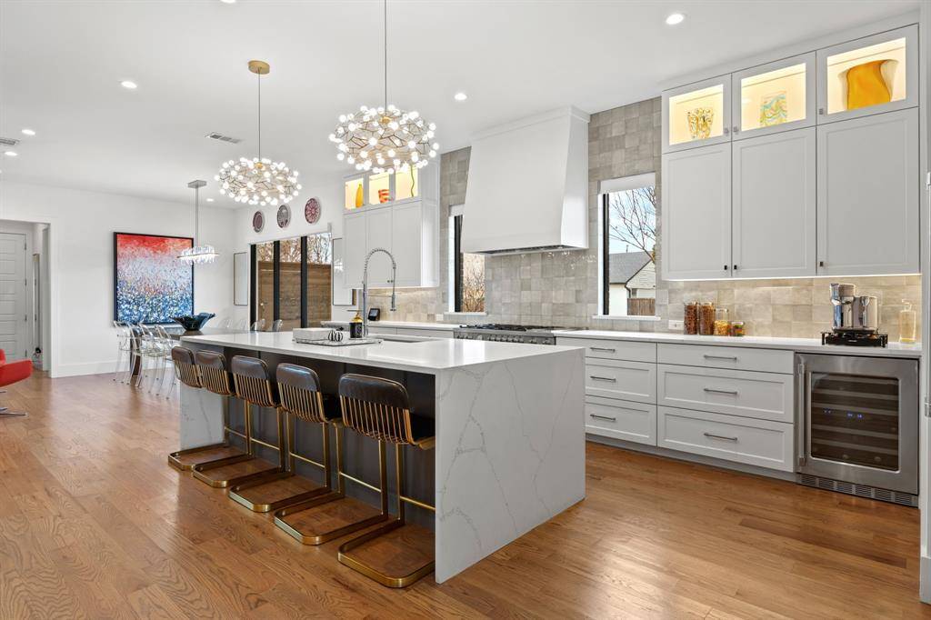 Dallas, TX 75209,4902 Linnet Lane