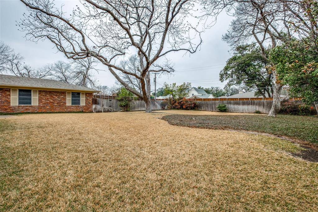 Dallas, TX 75230,7215 Currin Drive