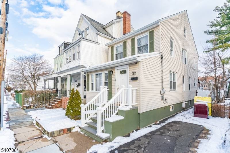 Irvington Twp., NJ 07111,32 Elmwood Ter