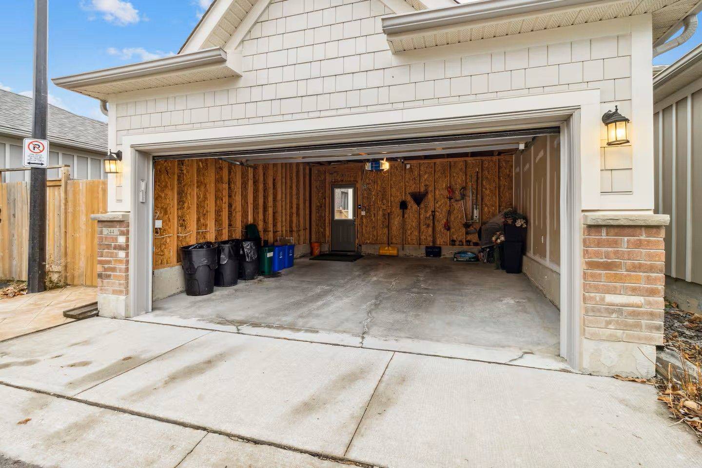 Richmond Hill, ON L4E 0E4,244 Paradelle DR