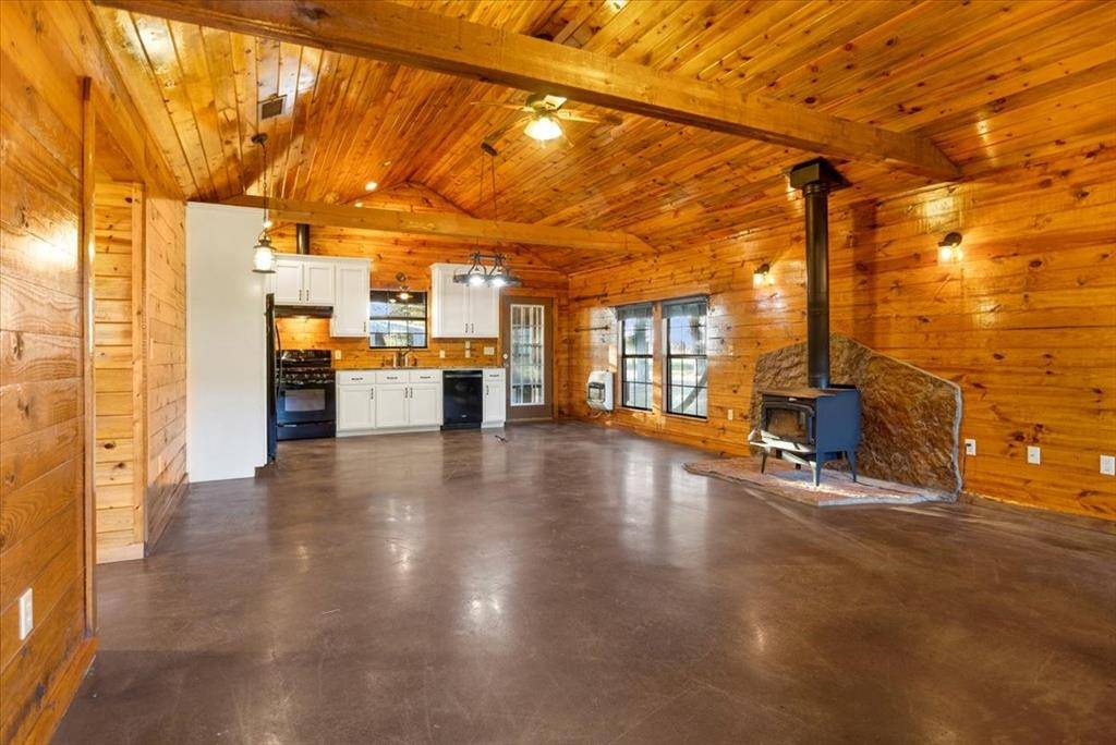 Winnsboro, TX 75494,1809 County Road