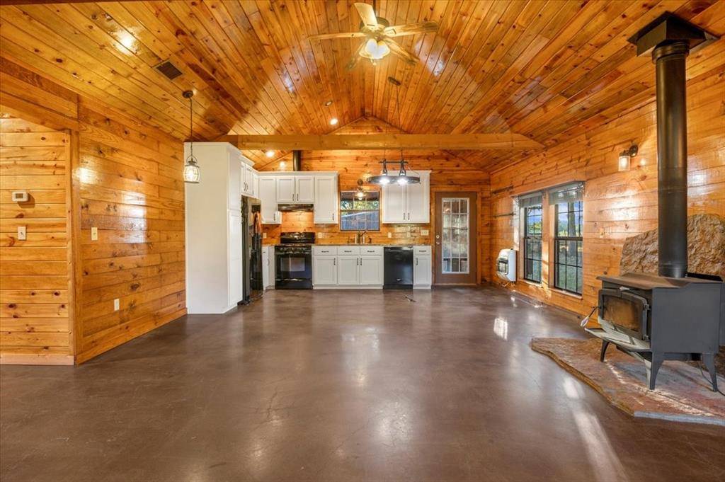 Winnsboro, TX 75494,1809 County Road