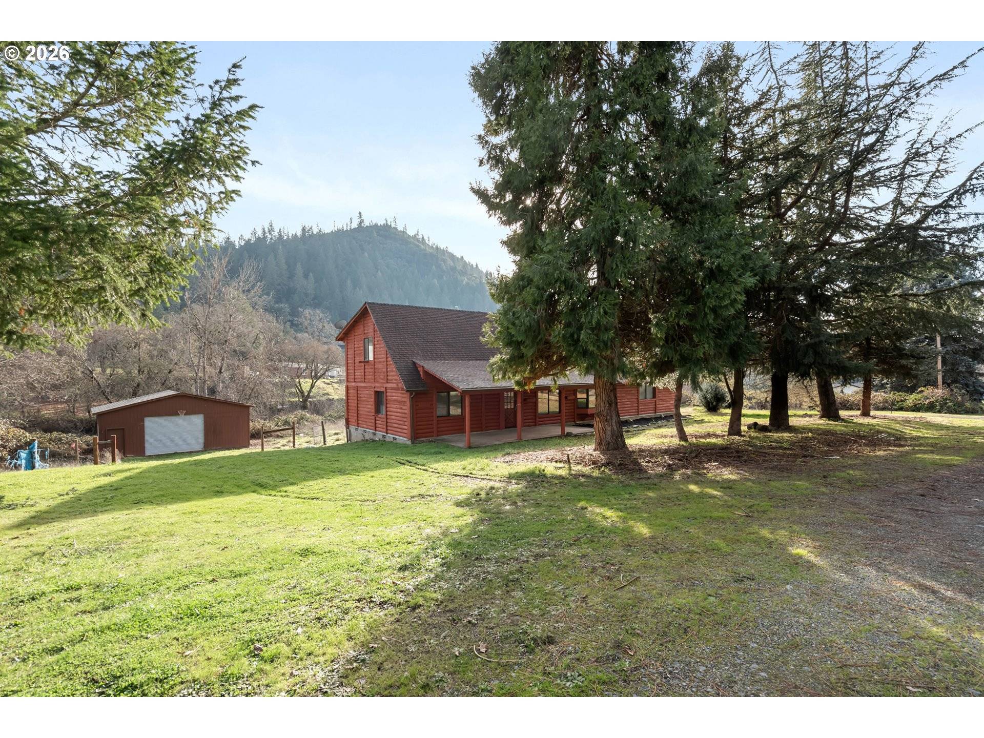 1514 BURBRIDGE DR, Rogue River, OR 97537