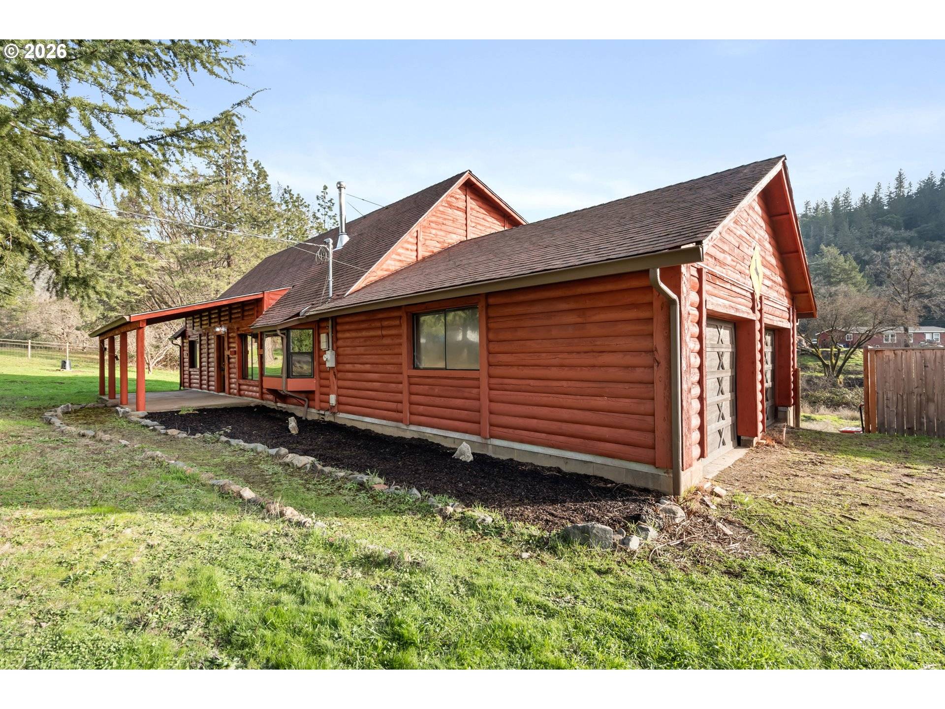 1514 BURBRIDGE DR, Rogue River, OR 97537