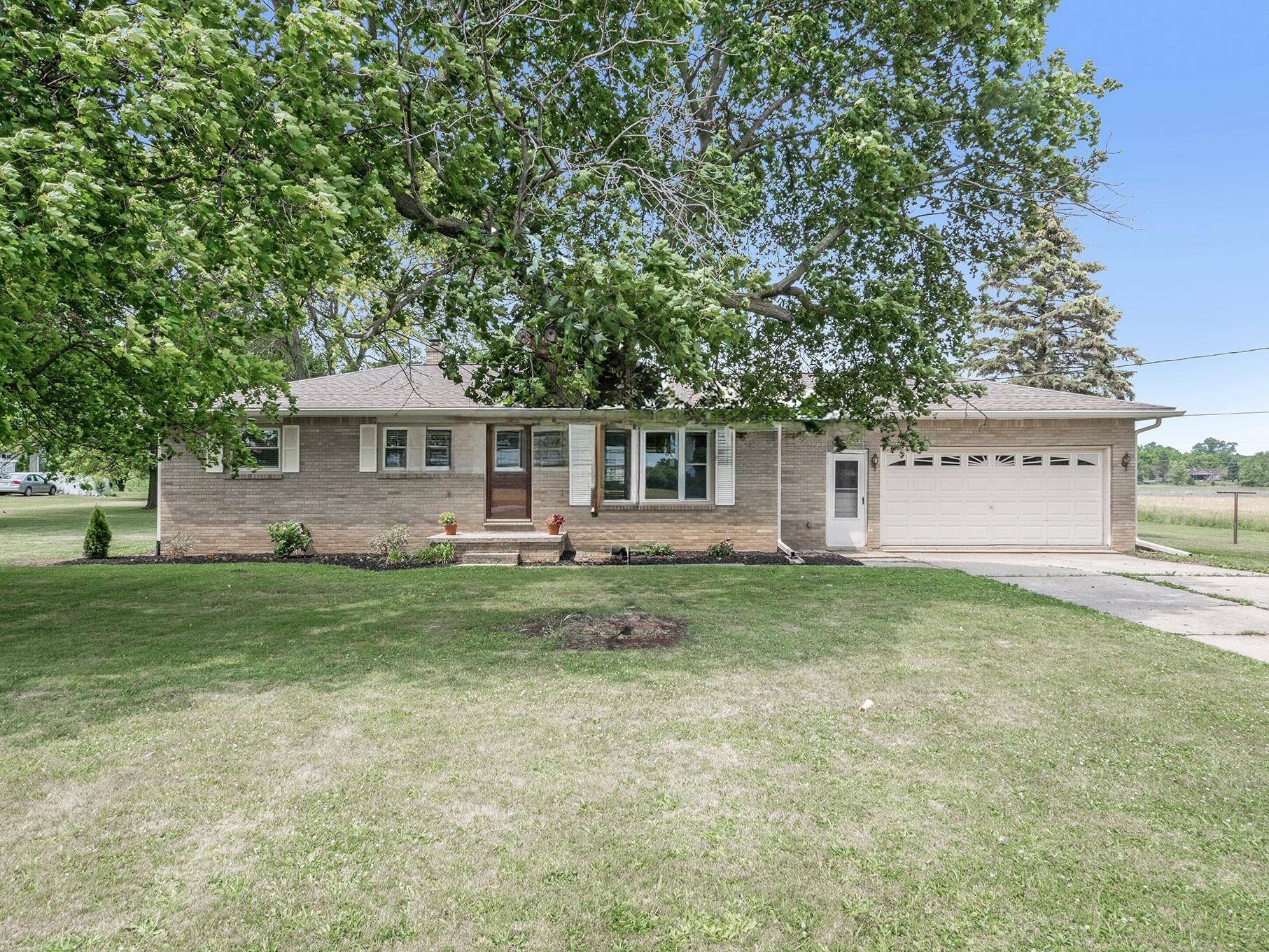 Clinton, MI 49236,7402 Clinton Macon RD