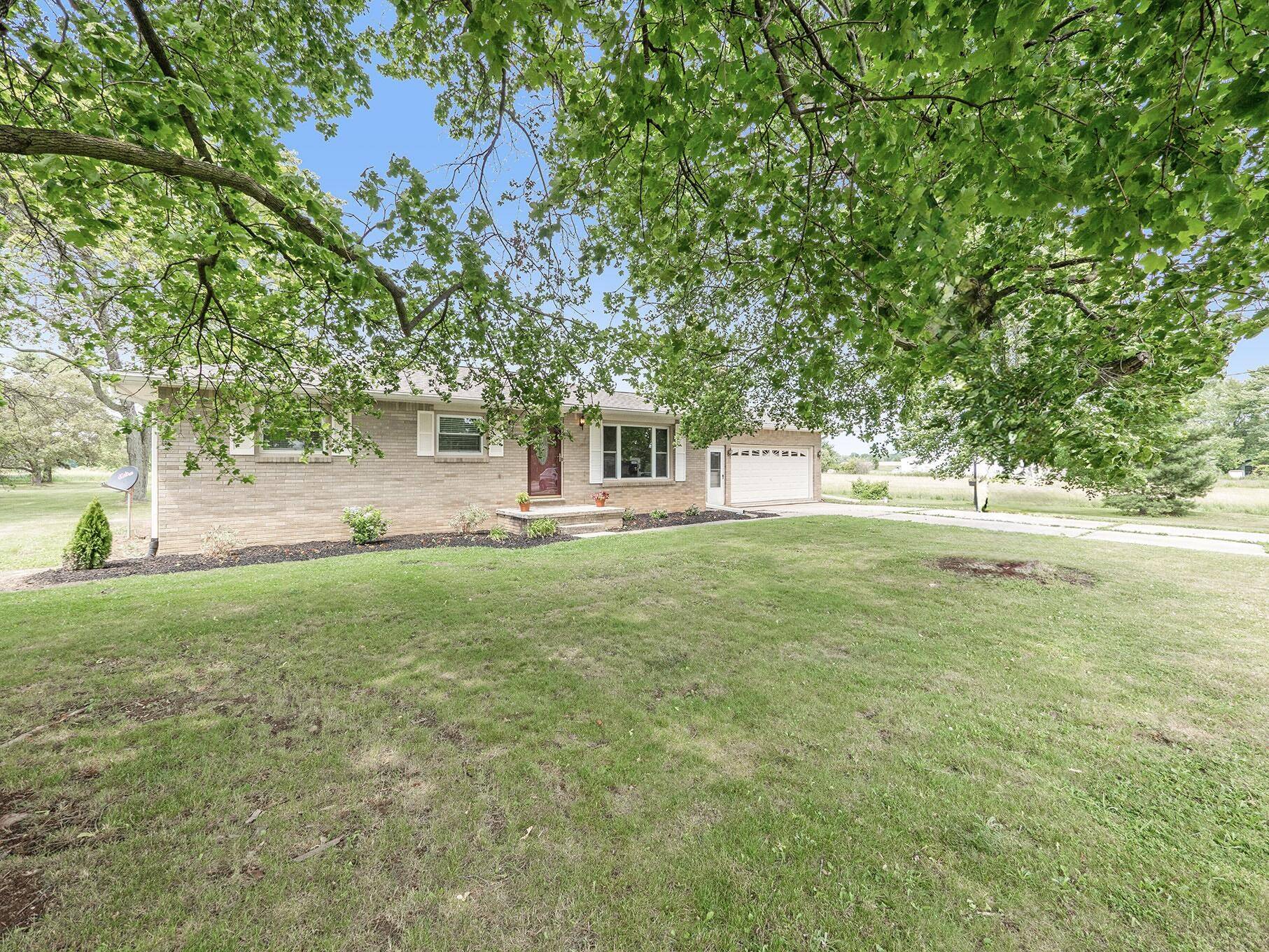 Clinton, MI 49236,7402 Clinton Macon RD