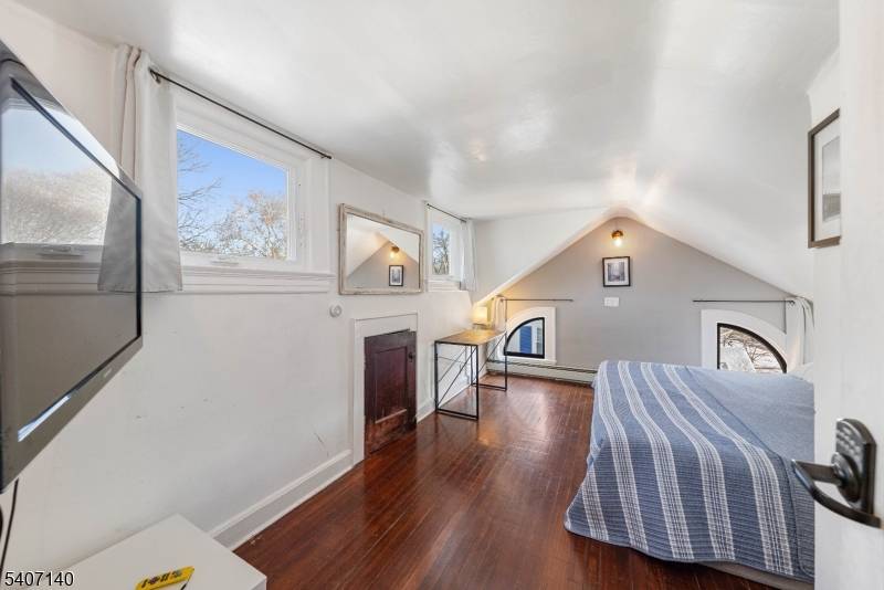 Elizabeth City, NJ 07208,631 Union Ave