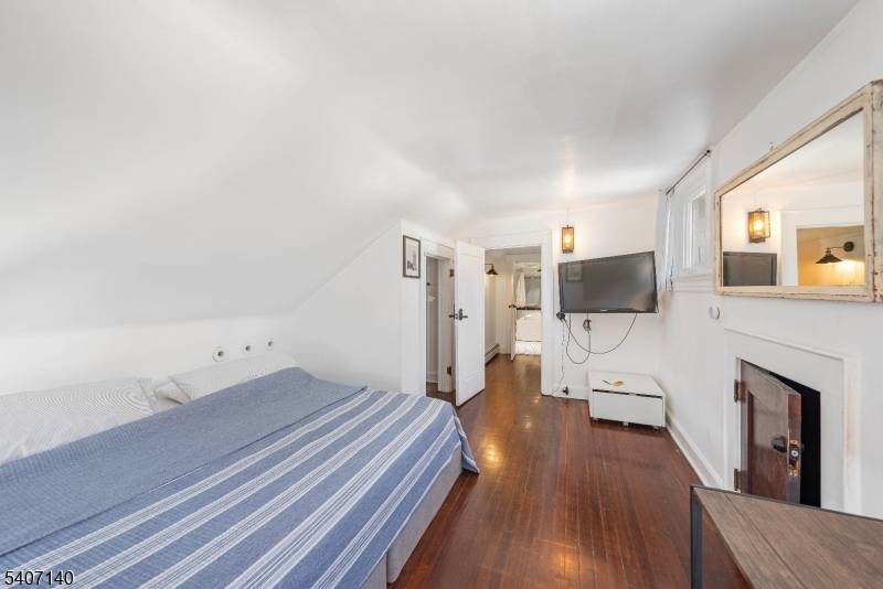 Elizabeth City, NJ 07208,631 Union Ave