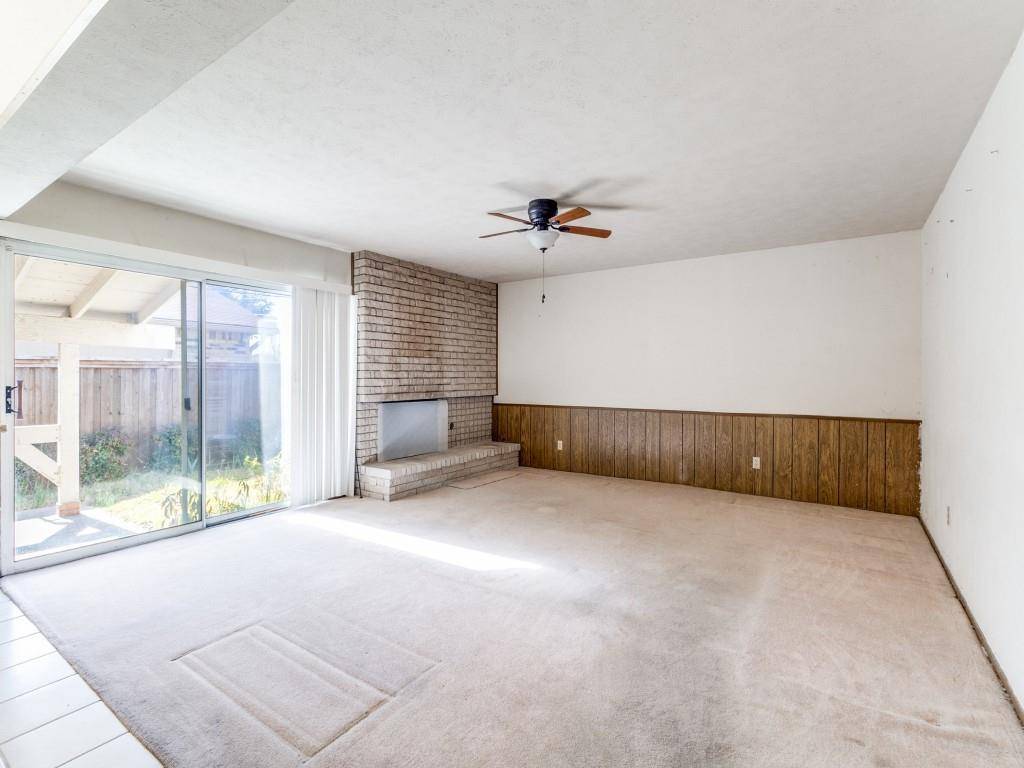 Dallas, TX 75238,11032 Wallbrook Drive