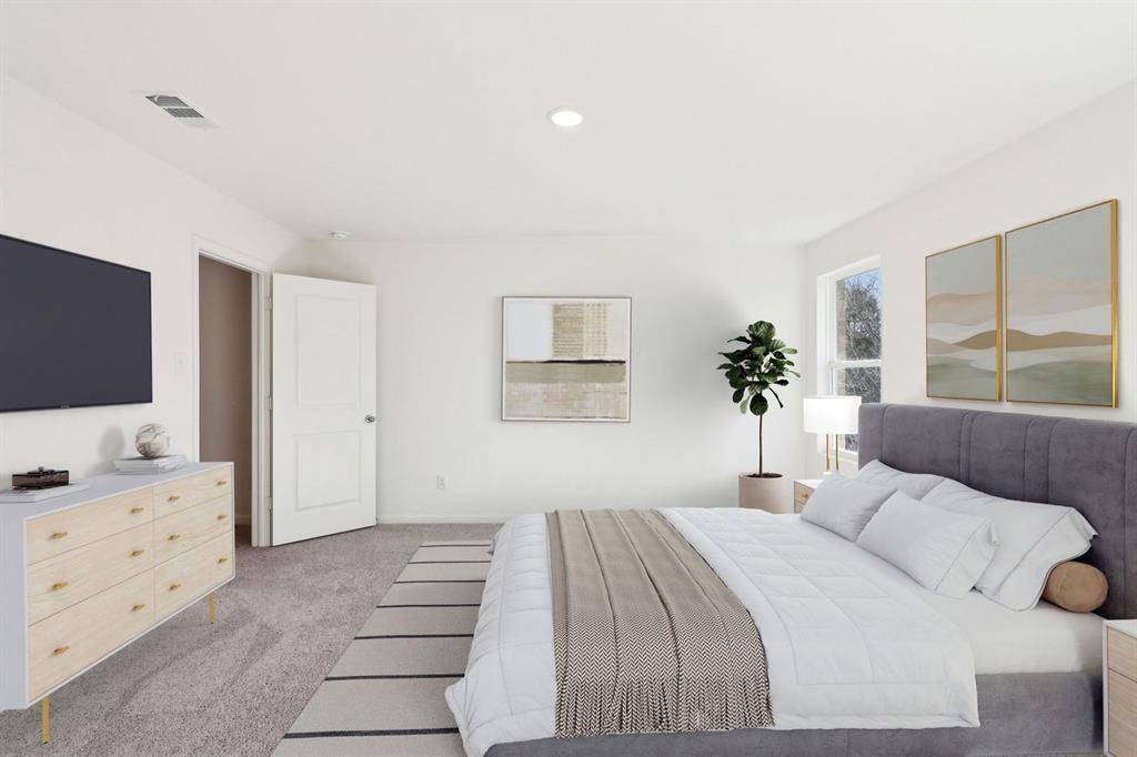 Pilot Point, TX 76258,14131 Donahue Street