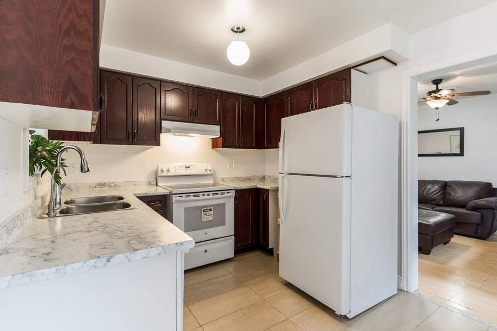 Brampton, ON L6V 4K5,63 Pressed Brick DR