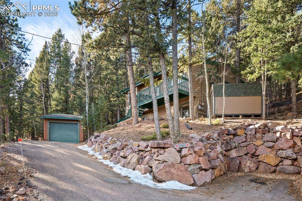 Woodland Park, CO 80863,464 Evergreen CT