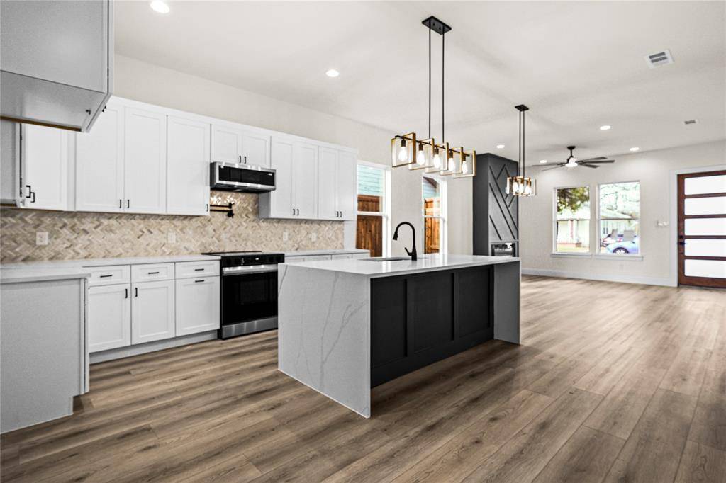 Dallas, TX 75210,3826 York Street