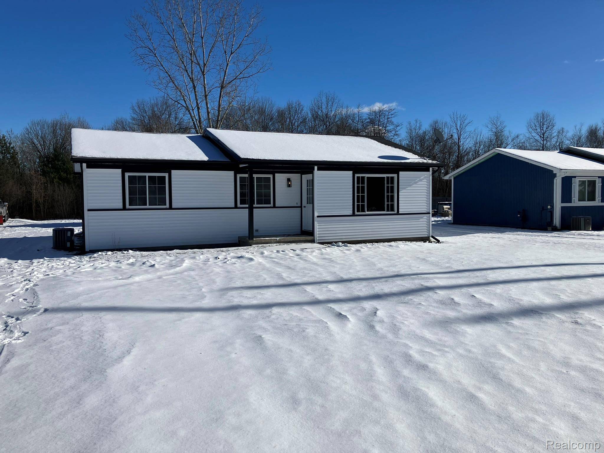 Kimball, MI 48074,1604 Allen RD