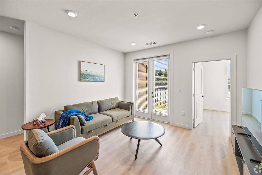 Fort Worth, TX 76132,7721 Dutch Branch Road #1A