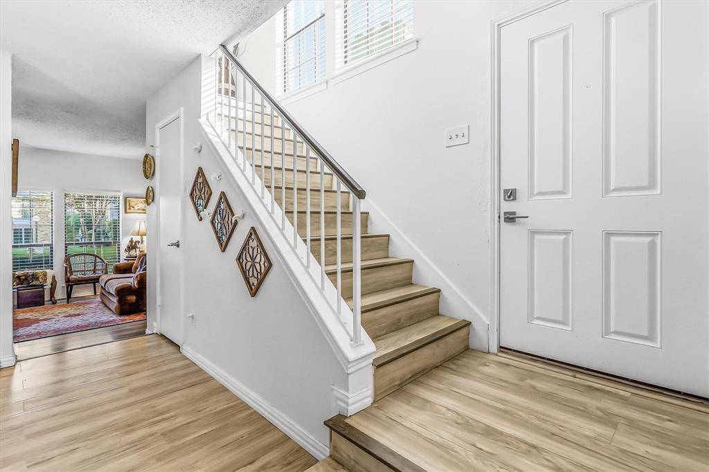 Dallas, TX 75248,15151 Berry Trail #1307