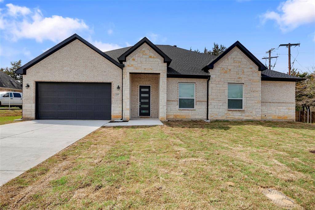 Denison, TX 75020,2217 S Peachtree Court