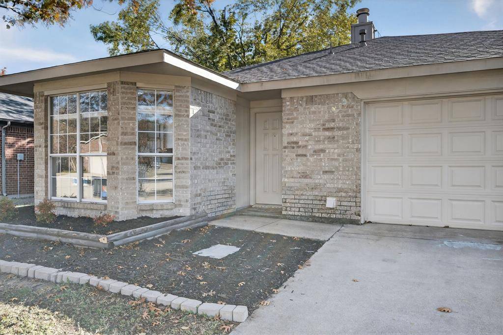 Benbrook, TX 76126,7328 Summerset Drive