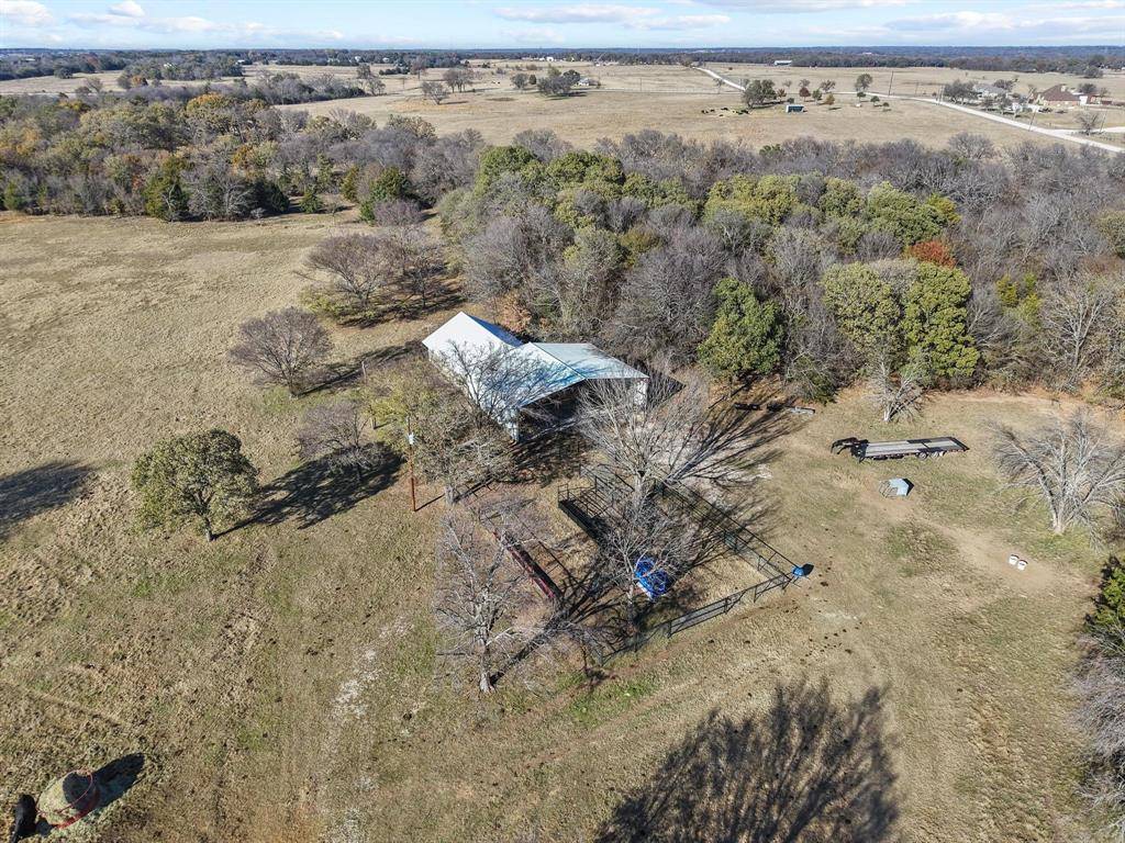 Collinsville, TX 76233,1111 County Road 243