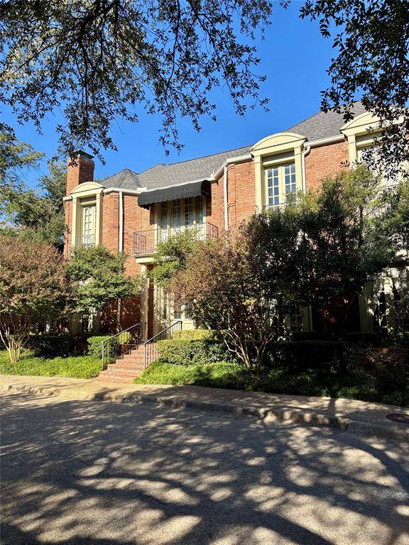 Dallas, TX 75225,4 Hallshire Court