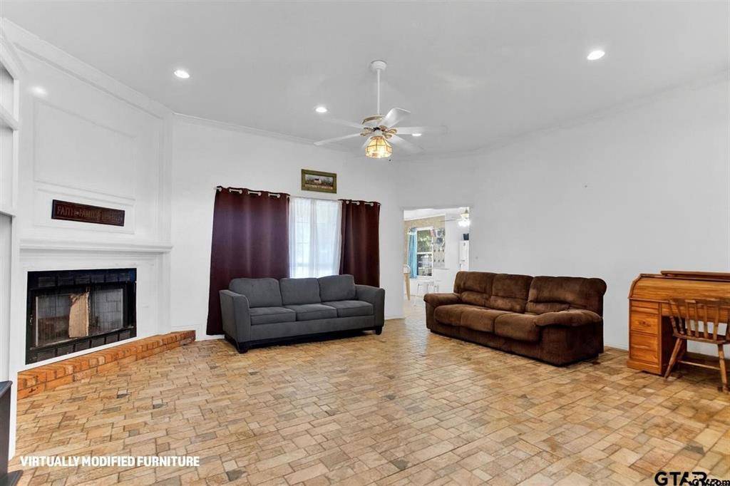 Frankston, TX 75763,149 Pecan Street