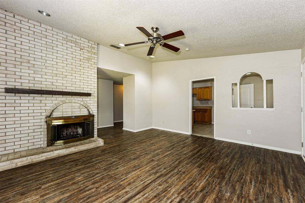 Mesquite, TX 75149,218 Long shadow Lane