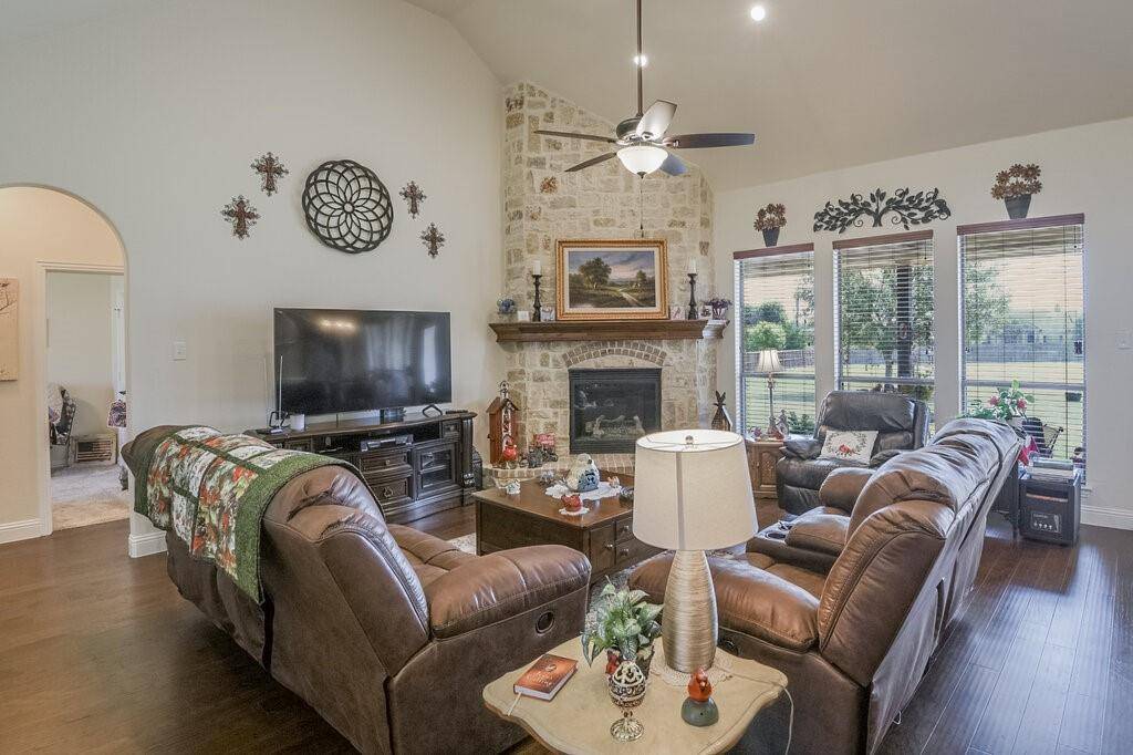 Midlothian, TX 76065,5830 Shiloh Forest Drive