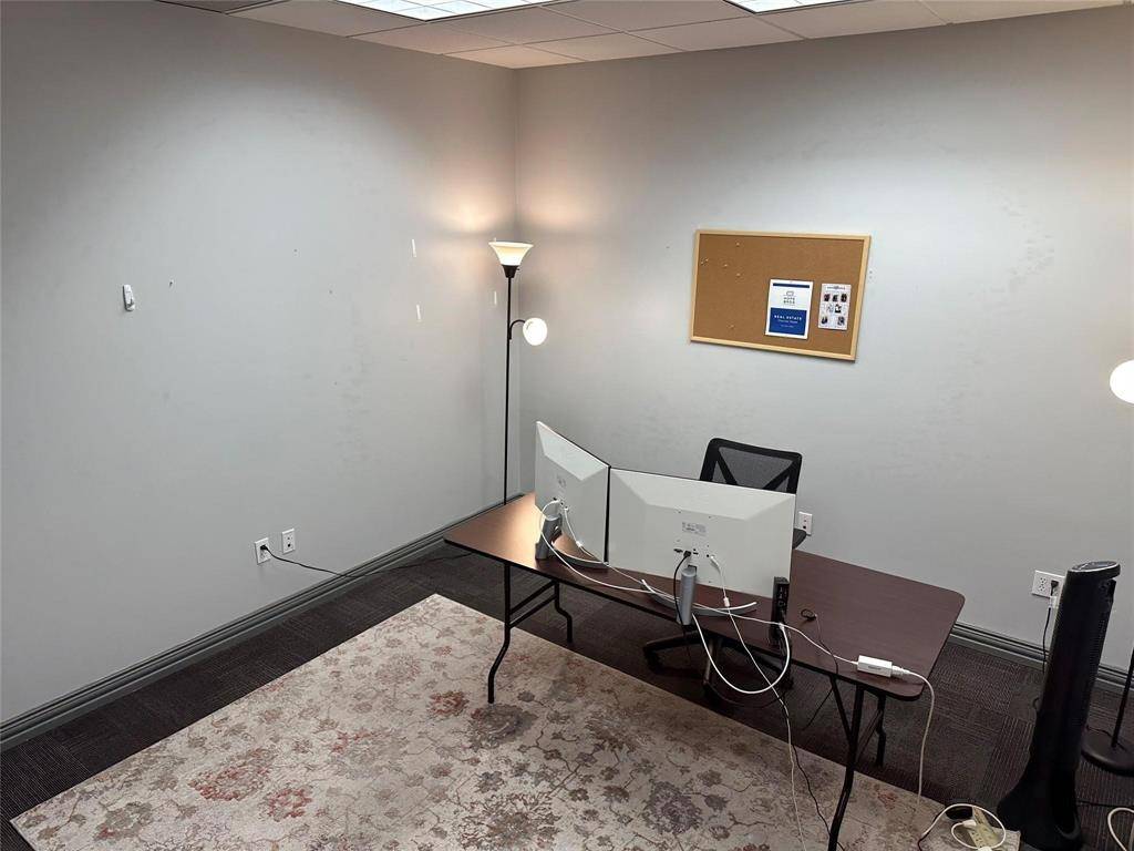 Fort Worth, TX 76116,6115 Camp Bowie Boulevard #C