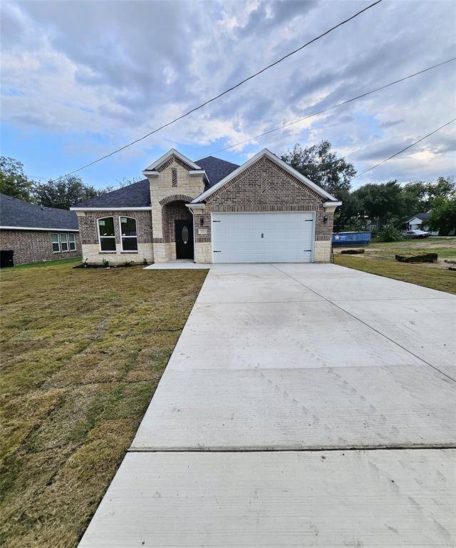 Kaufman, TX 75142,202 E 1st North Street