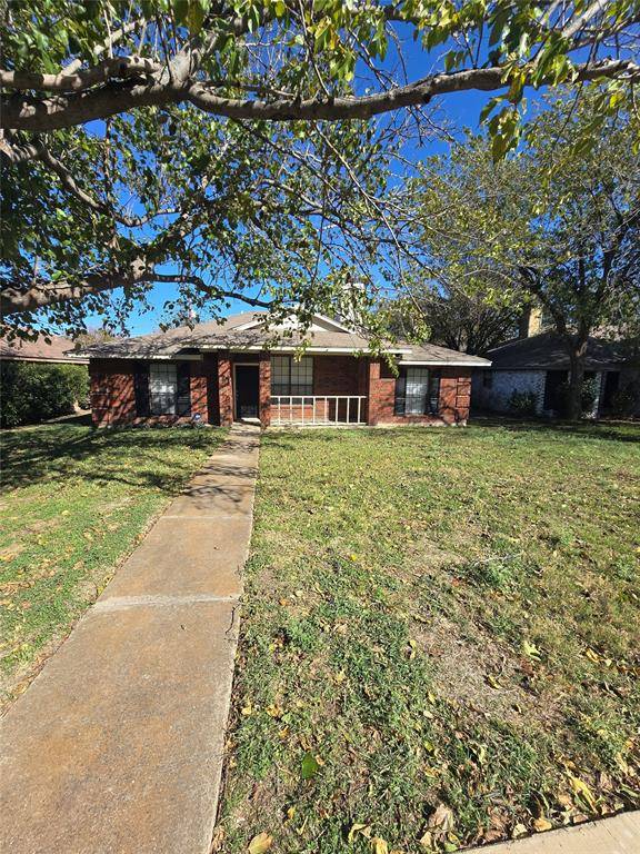 Lancaster, TX 75134,837 W Wintergreen Road W