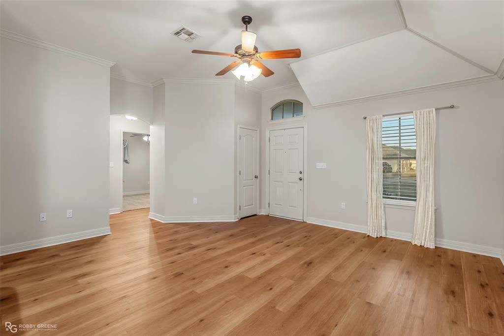 Bossier City, LA 71111,3303 Grand Lake Drive