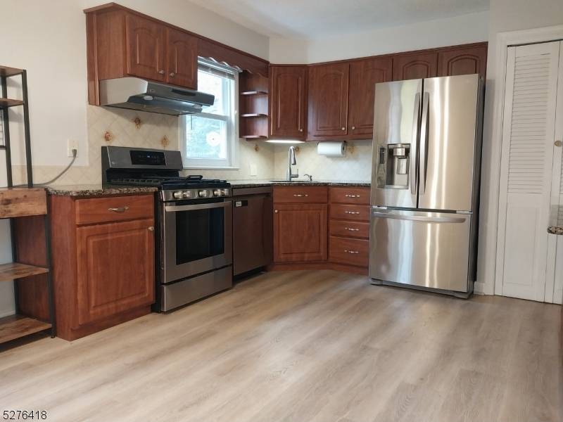 West Orange Twp., NJ 07052,13 Shrump Pl