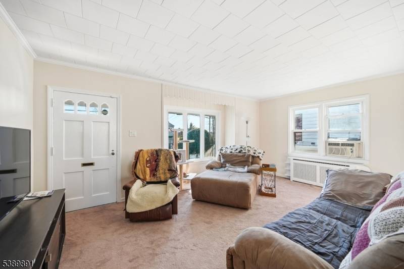 Lodi Boro, NJ 07644,55 Burns Ave