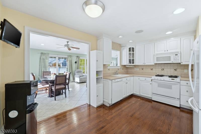 Rahway City, NJ 07065,1120 Greslin Ter