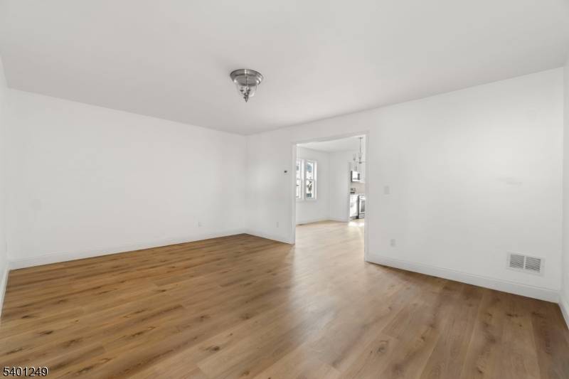 Newark City, NJ 07112,390 Clinton Pl