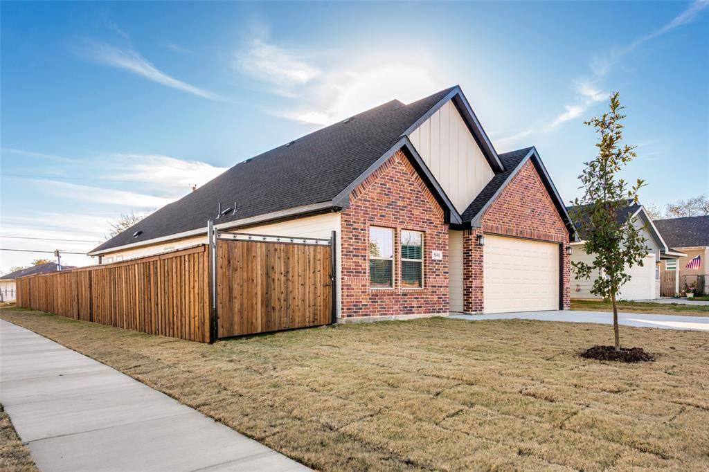 Fort Worth, TX 76107,5601 Houghton Avenue