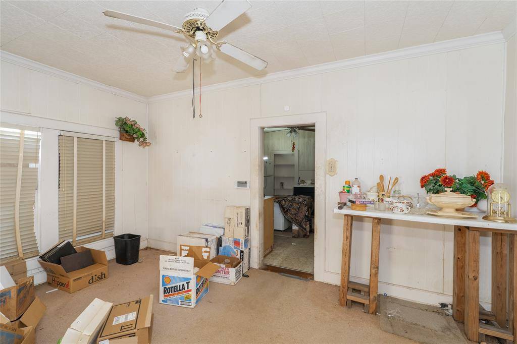 Kerens, TX 75144,307 NE 2nd Street