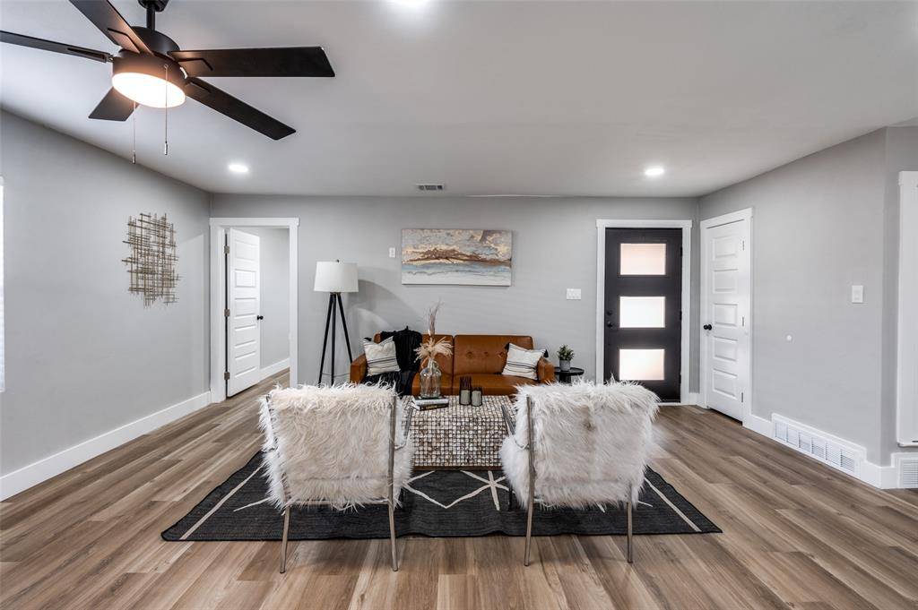 Farmers Branch, TX 75234,13421 Glenside Drive