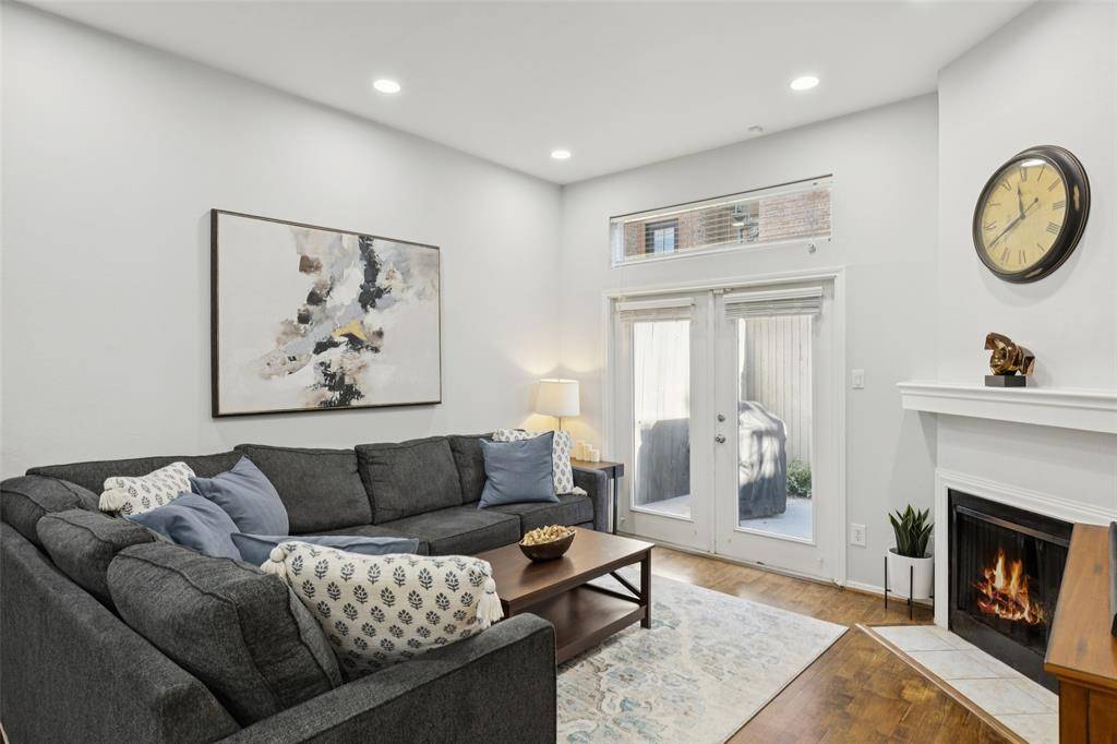 Dallas, TX 75219,4006 Holland Avenue #B